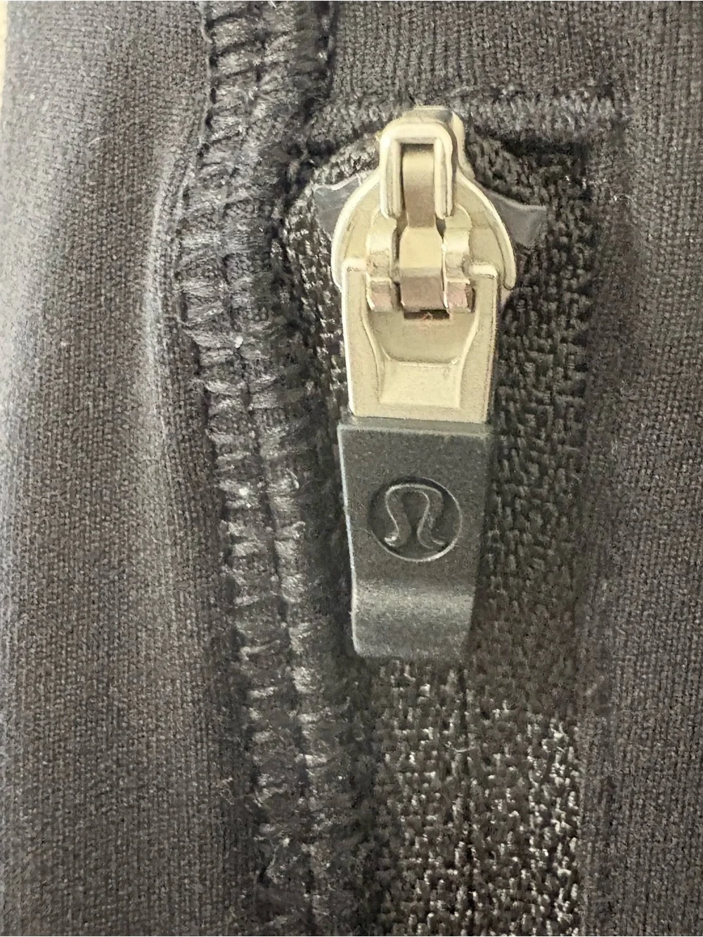 Lululemon Can’t Stop Leggings Black  Cornflower Blue Quilted Waist Size 2 or 4?
